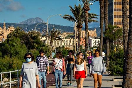 Die Infektionszahlen in Spanien steigen rasant an.