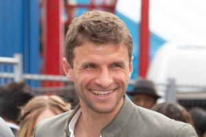 Muss "zum Nagelsmann": Thomas Müller witzelt über kaputte Zehennägel