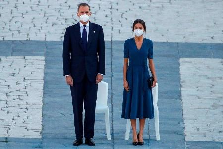 König Felipe VI. und Königin Letizia auf dem Armería-Platz in Madrid. König Felipe VI. und Königin Letizia auf dem Armería-Platz in Madrid.