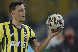 Nach Waldbränden in der Türkei: Özil will 1000 Setzlinge spenden