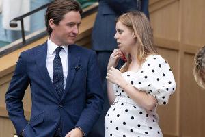Wimbledon: Prinzessin Beatrice zeigt Babybauch im Polka-Dot-Kleid