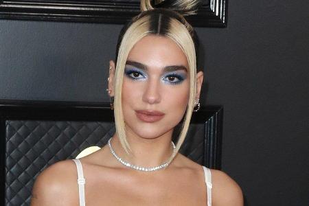 Dua Lipa versucht sich als Schauspielerin. Dua Lipa versucht sich als Schauspielerin.