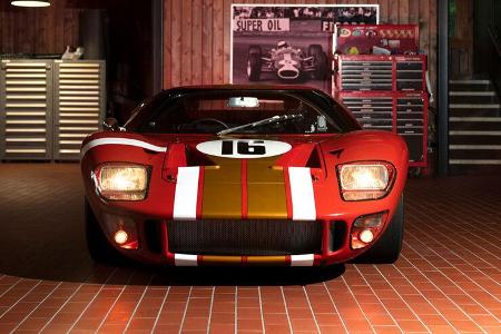 Ford GT40 Alan Mann Lightweight (1966)
