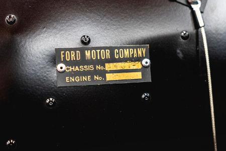 Ford GT40 Alan Mann Lightweight (1966)