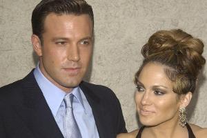 Jennifer Lopez teilt erstes Kuss-Foto mit Ben Affleck auf Instagram