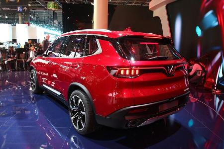 VinFast Lux SA2.0, Paris 2018