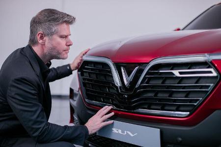 VinFast SUV, David Lyon