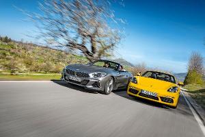 BMW Z4 attackiert Porsche 911
