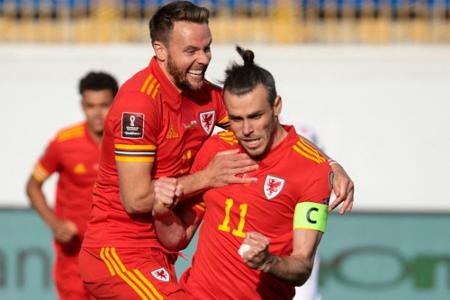 Bale schießt Wales mit Dreierpack zum Sieg Bale schießt Wales mit Dreierpack zum Sieg