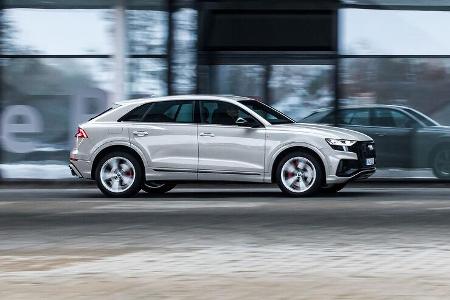 Audi Q8 55 TFSi e: elektrische Reichweite 46 km, CO2-Emissionen: 61 g/km. Audi Q8 55 TFSi e: elektrische Reichweite 46 km, CO2-Emissionen: 61 g/km.