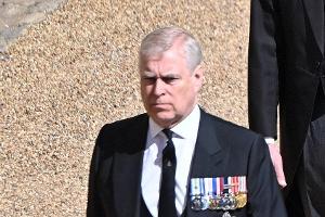 Prinz Andrew bei der Beerdigung von seinem Vater, Prinz Philip.
