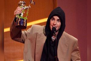 Justin Bieber darf sich 2021 "Künstler des Jahres" nennen.