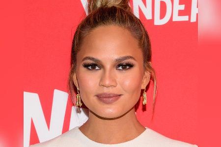 Chrissy Teigen will vom Alkohol loskommen.