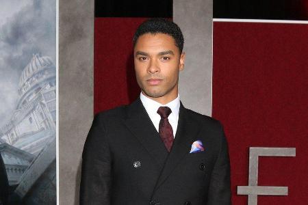 Regé-Jean Page ist dank der Netflix-Serie Regé-Jean Page ist dank der Netflix-Serie