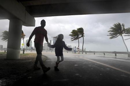 1_Hurrikan ZUMA Press.jpg 1_Hurrikan ZUMA Press.jpg