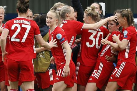 Bayern-Frauen schlagen Freiburg - Frankfurt besiegt Köln Bayern-Frauen schlagen Freiburg - Frankfurt besiegt Köln