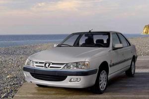 Den Peugeot 405 gibt es noch als Neuwagen für 7.800 Euro