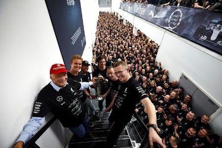 Mercedes - Titel-Party 2016 - Brixworth & Brackley