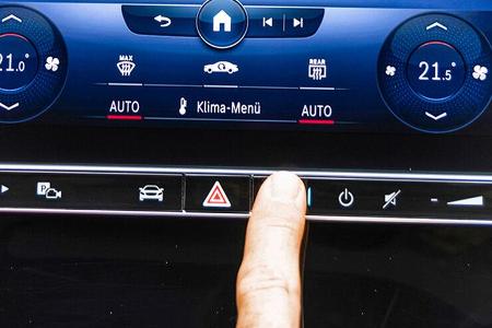 Von der App zum digitalen Ökosystem: Die neue Generation der Mercedes me Apps geht an den Start From the app to the digital ...