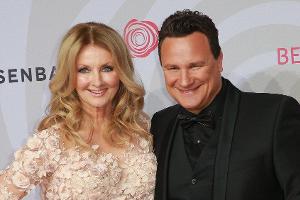 Frauke Ludowig und Guido Maria Kretschmer: Live von der Bond-Premiere