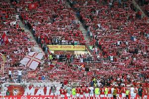 "Wolfgang Frank Campus": Mainz würdigt Ex-Trainer und Fußball-Vordenker