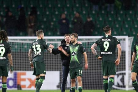 Wolfsburg bei Waldschmidt-Debüt 3:3 gegen Zweitligist Hannover Wolfsburg bei Waldschmidt-Debüt 3:3 gegen Zweitligist Hannover