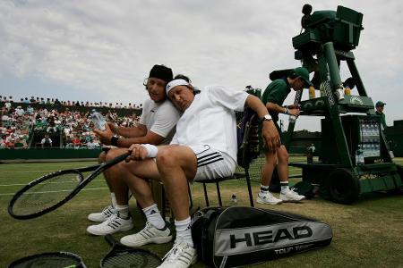 In seinen jungen Jahren war Ilie Nastase ein Weltklassespieler - und Playboy. Der selbsternannte 'Mr. Nasty' sorgt nun im ho...