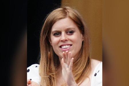 Prinzessin Beatrice im Juni 2021 in Wimbledon. Prinzessin Beatrice im Juni 2021 in Wimbledon.