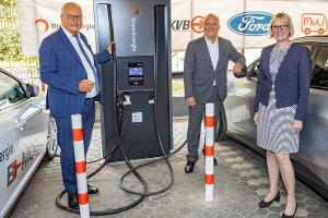Stadtbahnen spenden Strom für Busse und Autos