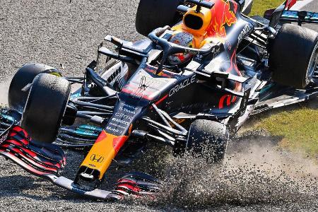 An der WM-Wertung ändert der Grand Prix von Monza nichts, doch der Crash in der ersten Schikane des Kurses, der zum Aus beid...