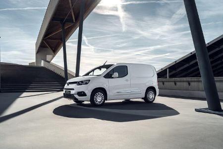 4/2019, Toyota Proace City 2020