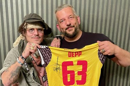 Großes Kino: Hollywoodstar Johnny Depp unterstützt VfB Suhl Großes Kino: Hollywoodstar Johnny Depp unterstützt VfB Suhl