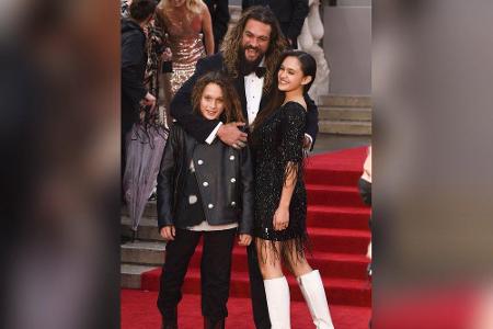 Jason Momoa nahm seinen Sohn Nakoa-Wolf und seine Tochter Lola mit auf den Red Carpet. Das junge Mädchen präsentierte sich s...