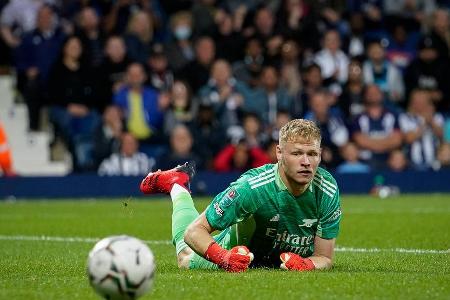 Ohne Not ließ Arsenal den talentierten Torwart Emiliano Martínez im Sommer 2020 für 18 Millionen Euro zu Aston Villa ziehen....