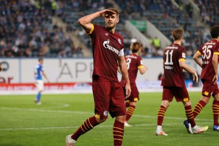 Terodde mit Doppelpack: Schalke siegt in Rostock Terodde mit Doppelpack: Schalke siegt in Rostock