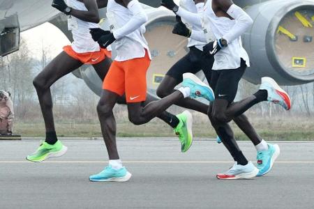 Ugander Musau gewinnt Hamburg-Marathon Ugander Musau gewinnt Hamburg-Marathon