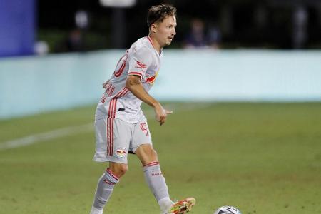 Schalke verplfichtet Ex-Bochumer Rzatkowski Schalke verplfichtet Ex-Bochumer Rzatkowski