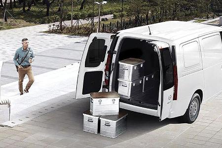 Hyundai Staria Load