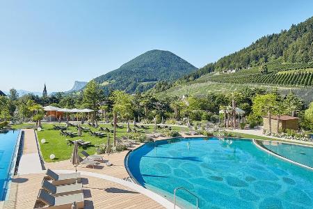 Relaxen mit Blick in die Weinberge.