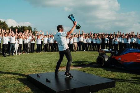 McLaren-Party - Woking - Monza-Sieg 2021