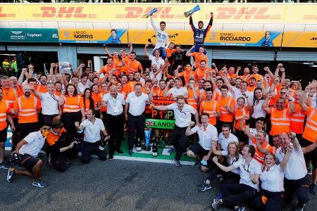 McLaren-Party - Woking - Monza-Sieg 2021