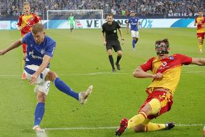 Schalke verliert - Nürnberg springt auf Platz zwei