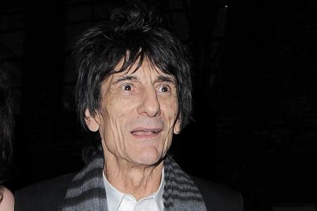 Bei einer Routineuntersuchung vor der Tournee im Mai 2017 wurde bei Ron Wood Lungenkrebs diagnostiziert. Dem Rolling-Stones-...
