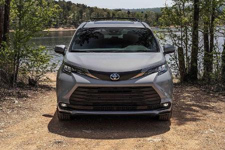 Toyota Sienna Woodland Special Edition