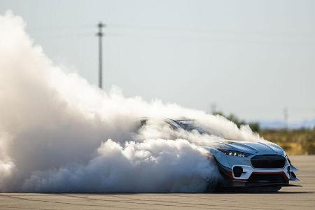 Ford Mustang Mach-E 1400