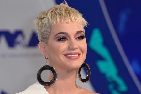 Katy Perrys Prioritäten haben sich seit der Geburt ihrer Tochter verändert. Katy Perrys Prioritäten haben sich seit der Geburt ihrer Tochter verändert.
