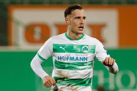 2:2 nach 0:2: Fürth kämpft sich auf Rang zwei 2:2 nach 0:2: Fürth kämpft sich auf Rang zwei