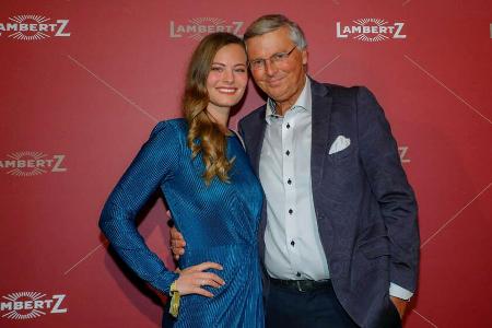 Wolfgang Bosbach mit seiner Tochter Viktoria Anfang 2020 Wolfgang Bosbach mit seiner Tochter Viktoria Anfang 2020