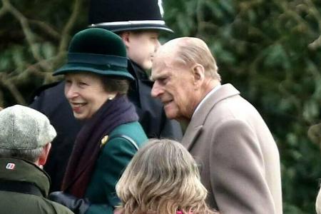 Prinzessin Anne und Prinz Philip im Dezember 2017 in Sandringham. Prinzessin Anne und Prinz Philip im Dezember 2017 in Sandringham.