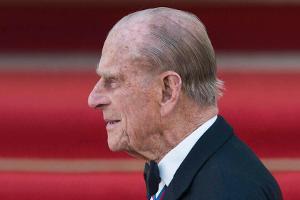 Premier Boris Johnson zollt verstorbenem Prinz Philip Tribut